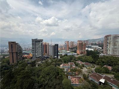 Apartamento de 3 alcobas en venta en Los Naranjos, Medellín, 169 m² · foto 7 de 20