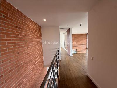 Apartamento de 3 alcobas en venta en Los Naranjos, Medellín, 169 m² · foto 9 de 20