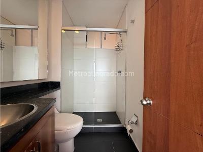 Apartamento de 3 alcobas en venta en Los Naranjos, Medellín, 169 m² · foto 15 de 20