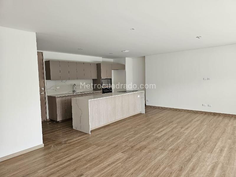 2BR Apartment in Sajonia (115 m²) - 2