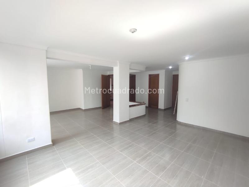 Apartamento de 3 Alcobas en Arriendo en Vizcaya (El Poblado) - 5