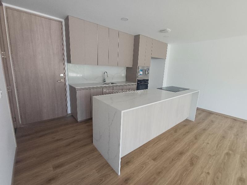 2BR Apartment in Sajonia (185 m²) - 2