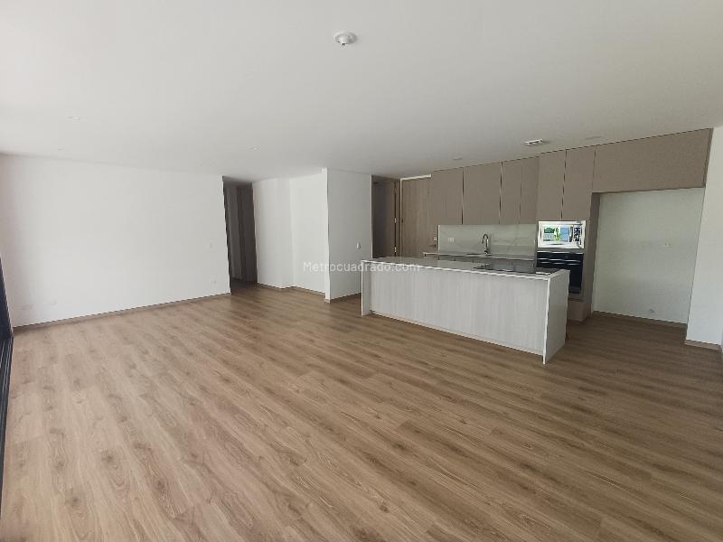 2BR Apartment in Sajonia (185 m²) - 4