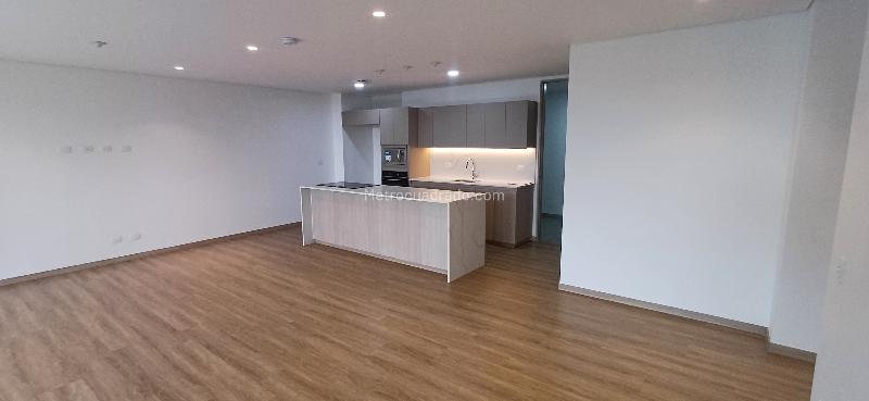 Apartamento moderno de 1 alcoba con 2 baños en Sajonia - 7