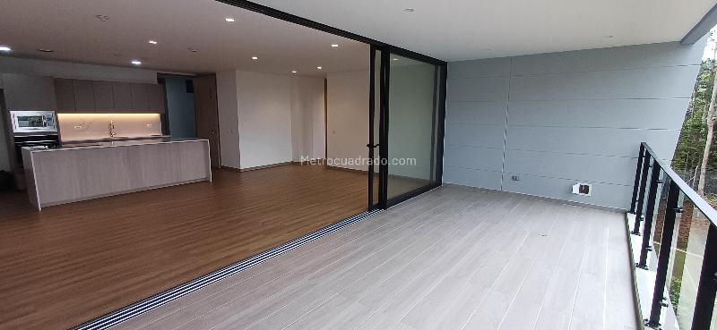 Apartamento moderno de 1 alcoba con 2 baños en Sajonia - 8