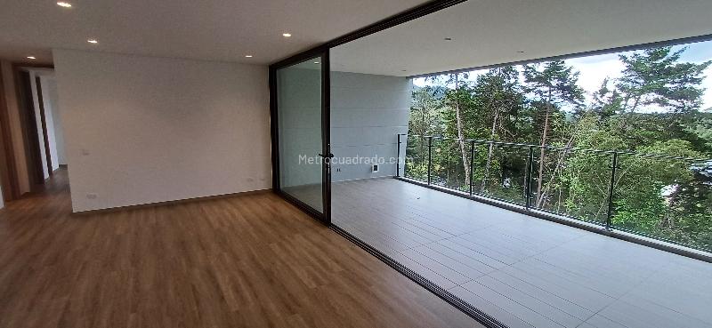 Apartamento moderno de 1 alcoba con 2 baños en Sajonia - 9