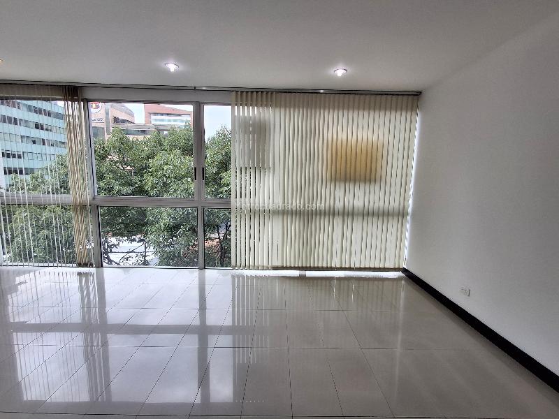 Apartamento Cómodo de 2 Alcobas cerca a San Fernando Plaza - 2