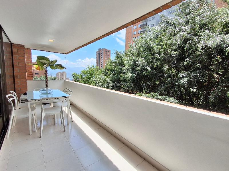 Luxury 4BR Apartment in Loma De Los Balsos - 7