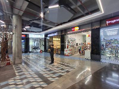 Local Comercial en Arriendo, Loma Del Esmeraldal, Envigado