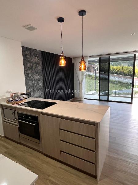 1BR Apartment in Sajonia (68 m²)