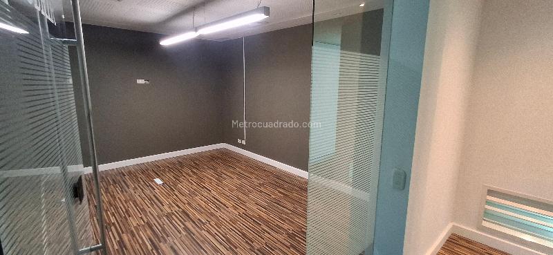 Spacious 1BR Office in Aguacatala