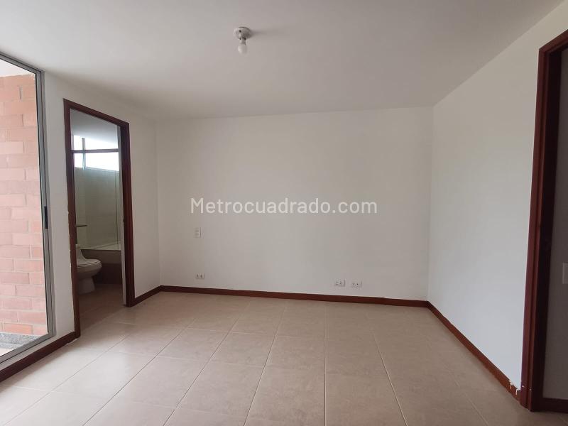 Beautiful 3BR Apartment in Loma De Los Balsos