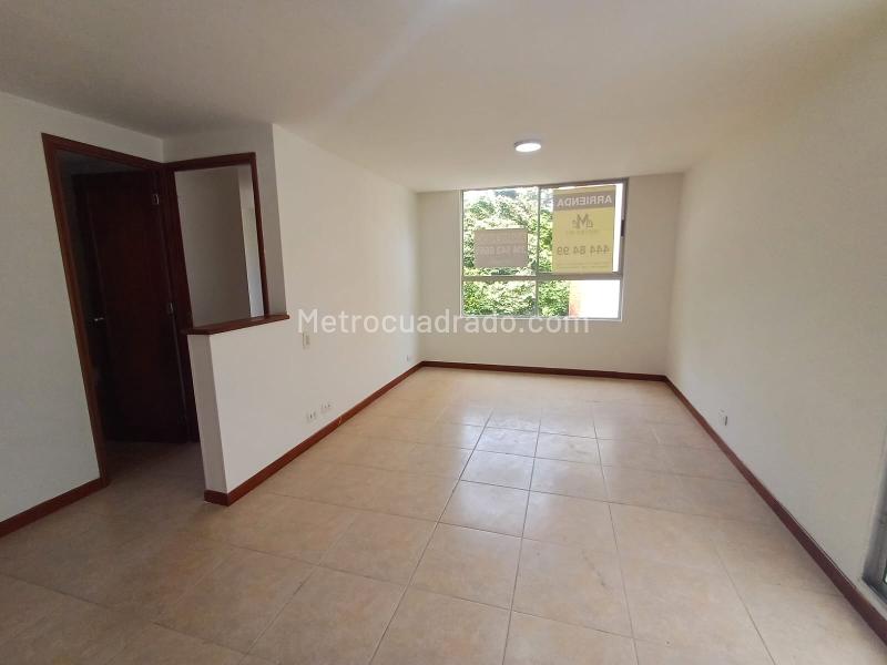 Beautiful 3BR Apartment in Loma De Los Balsos - 4