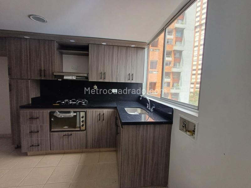 Beautiful 3BR Apartment in Loma De Los Balsos - 7