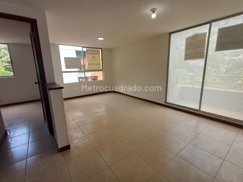 Beautiful 3BR Apartment in Loma De Los Balsos - 8