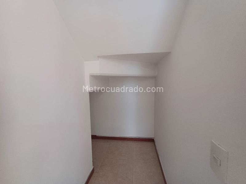 Beautiful 3BR Apartment in Loma De Los Balsos - 9