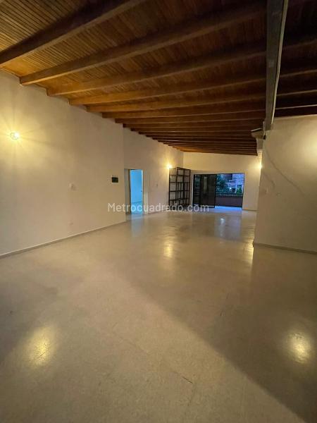 Commercial House with 5BR in Nutibara - 7