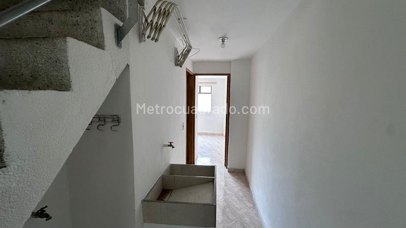 Spacious 5BR Apartment in Estadio - 6