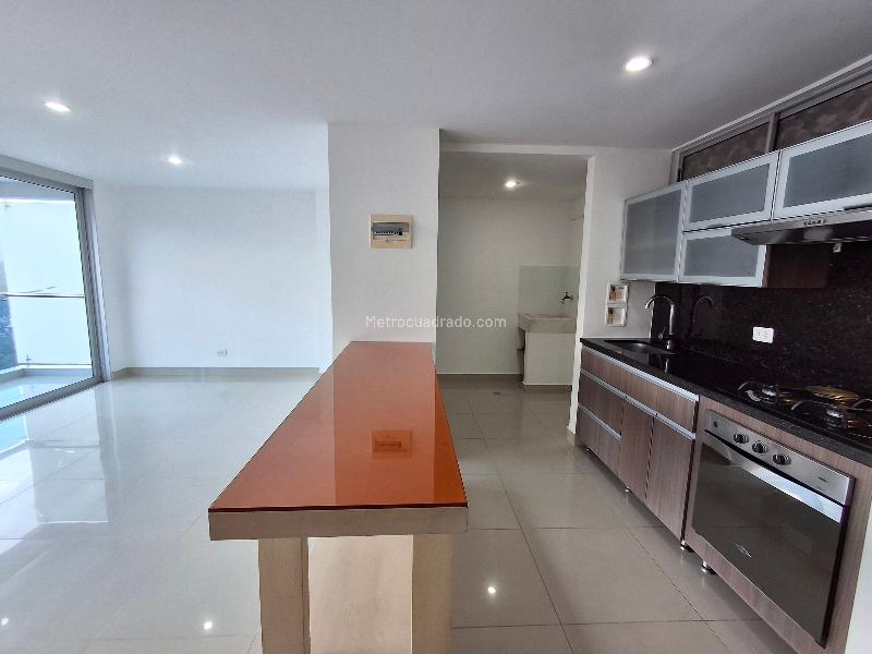 3BR Apartment in Las Lomitas (73 m²) - 3