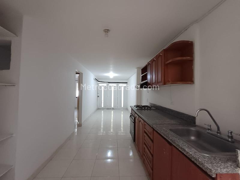 1BR Studio Apartment for Rent in Campo Amor (35 m²) - 7