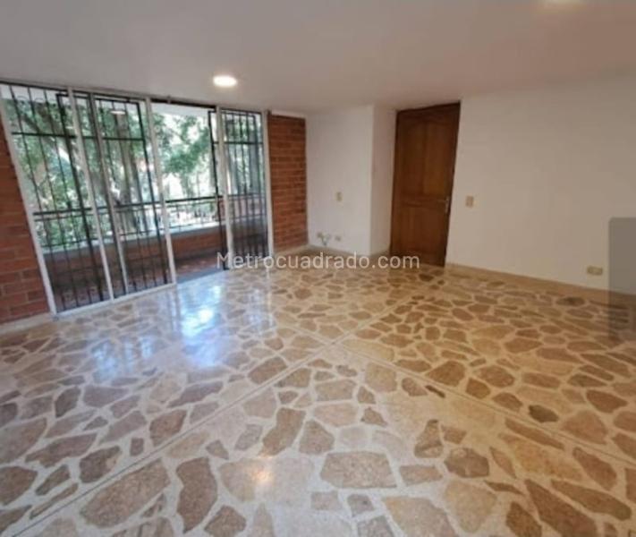 Beautiful 3BR Apartment for Rent in Laureles Estadio - 6