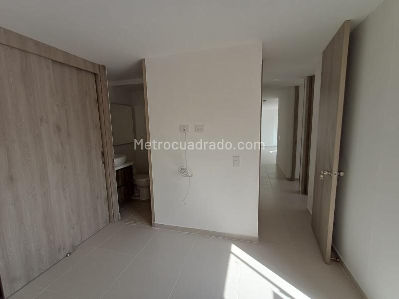 Functional 3BR Apartment in San Diego Medellin - 6