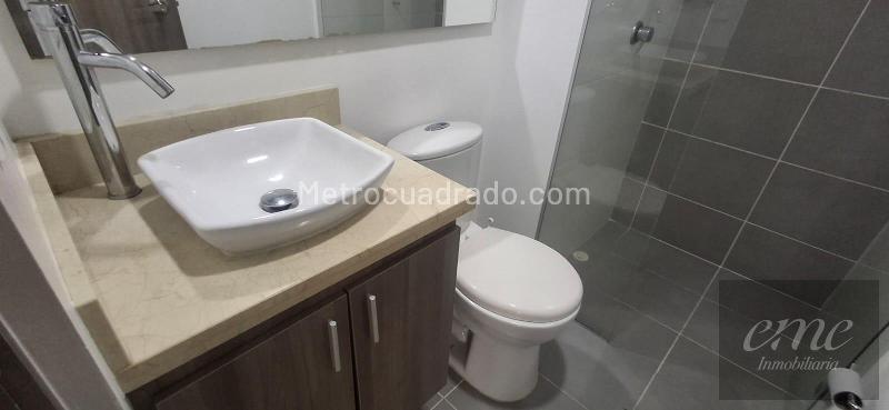 Casa de 5 Alcobas en Arriendo en Aguacatala, El Poblado - 6