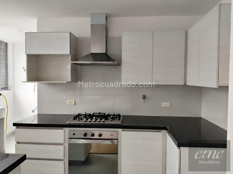 Excellent 4BR Apartment with Great Views in Castropol - 2