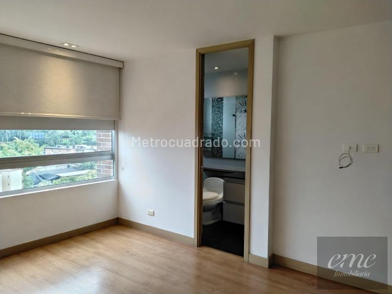 Excellent 4BR Apartment with Great Views in Castropol - 8