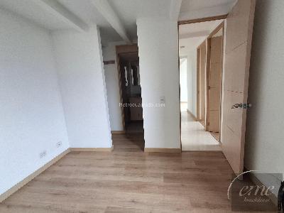 Apartamento de 3 alcobas en venta en Calle Vieja, Bello, 64 m² · foto 17 de 19