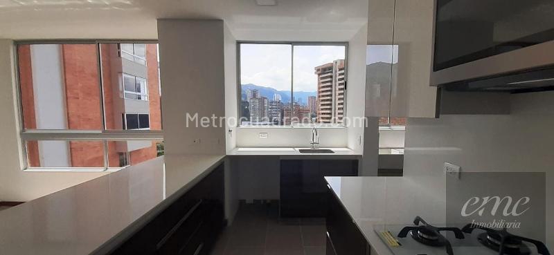 Modern 3BR Apartment with Pool in La Calera - 8