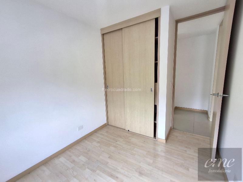 Apartamento de 2 Alcobas en Loma del Indio con Balcón - 9