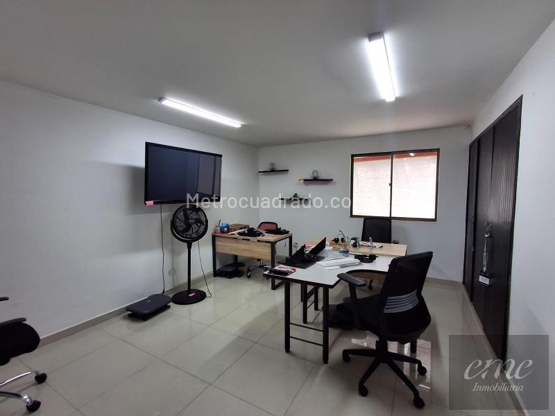 Expansive 5BR House for Rent in Santa Teresita - 7