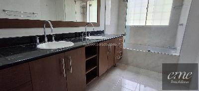 Casa de 4 alcobas en arriendo en Cola Del Zorro, Medellín, 250 m² · foto 10 de 20