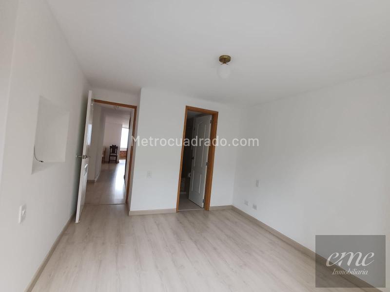 Beautiful 3BR Apartment in La Calera - 3
