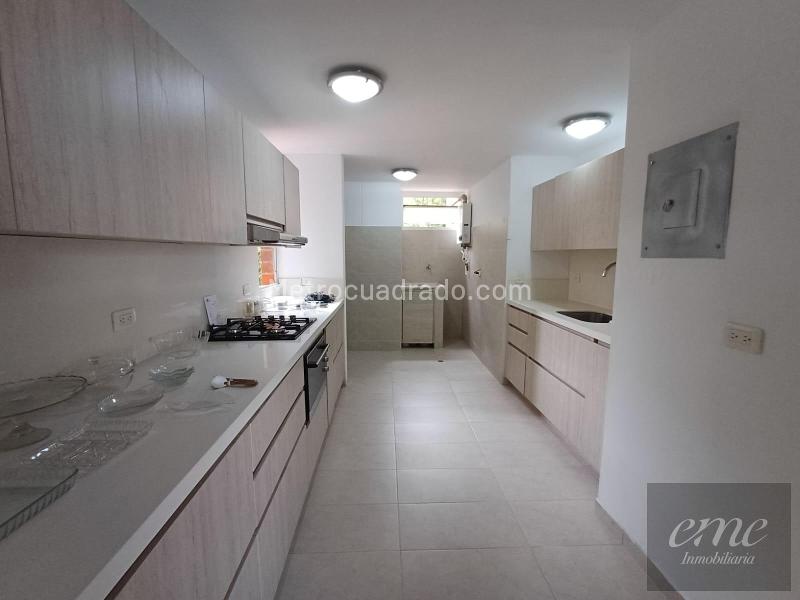 Beautiful 3BR Apartment in La Calera - 8