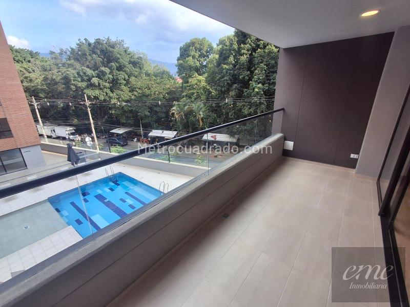 Spacious 3BR Apartment in Belen San Bernardo - 4