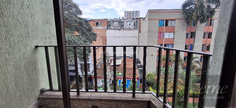 3BR Apartment in Los Colores (4th Floor, No Elevator) - 3