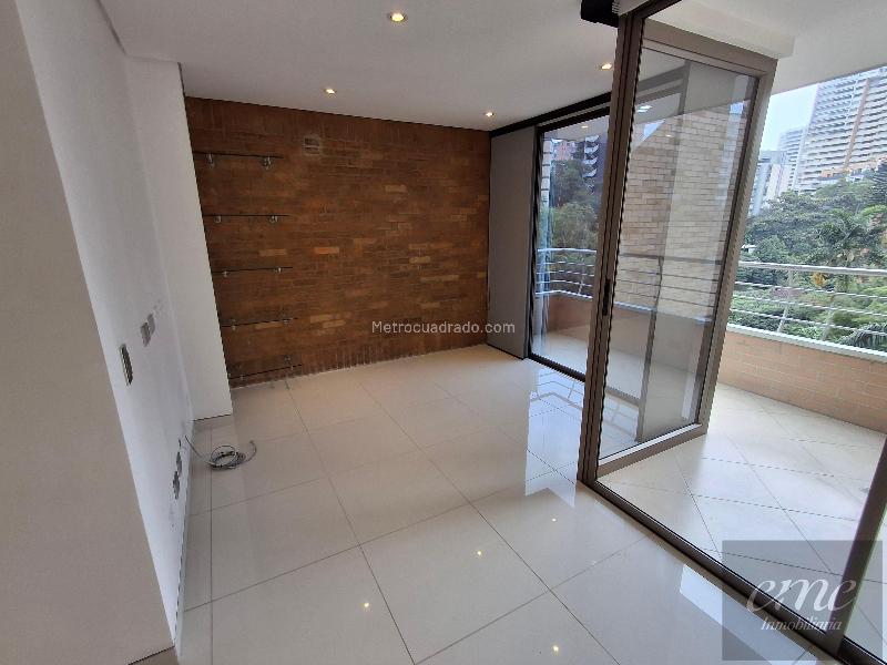 Apartamento en Arriendo de 4 Alcobas en Los Parra, El Poblado - 7