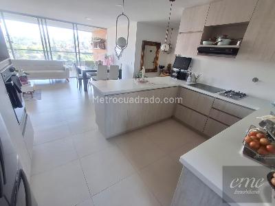 Apartment for rent in Loma Del Escobero, Envigado