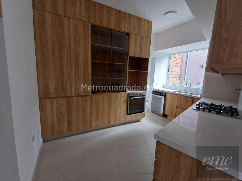 Beautiful 4BR Penthouse with Terraces in El Tesoro - 5
