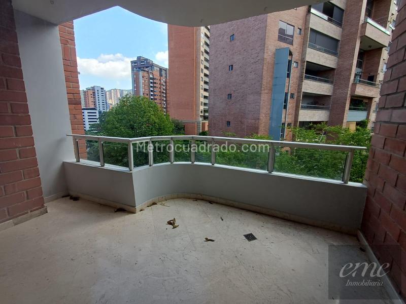 Beautiful 4BR Penthouse with Terraces in El Tesoro - 7