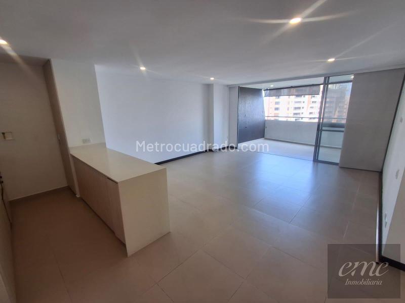 Modern 3BR Apartment with City View in Loma De Los Balsos - 2