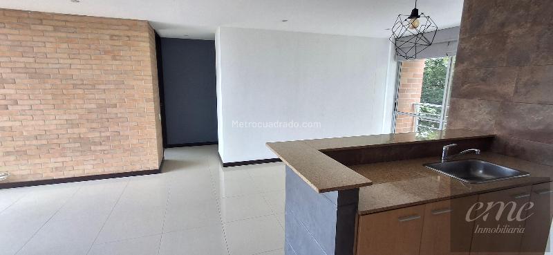 Apartamento en Arriendo, Aguacatala, Medellín - Widok 3