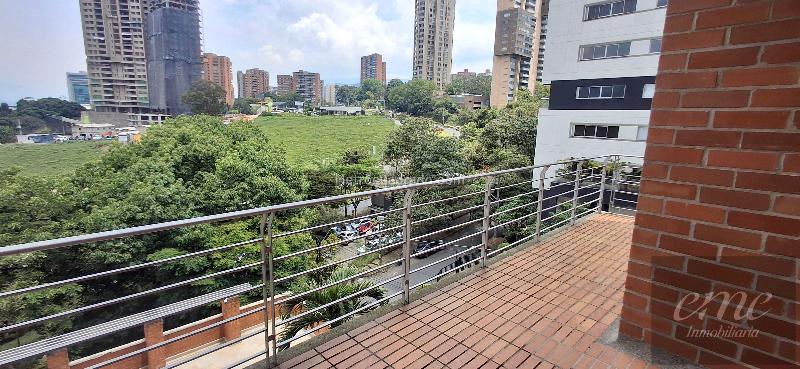 Apartamento de 2 Alcobas cerca a Balsos en Aguacatala - 8