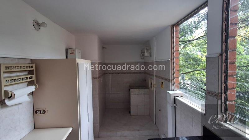 Comfortable 3BR Apartment in Poblado - 2