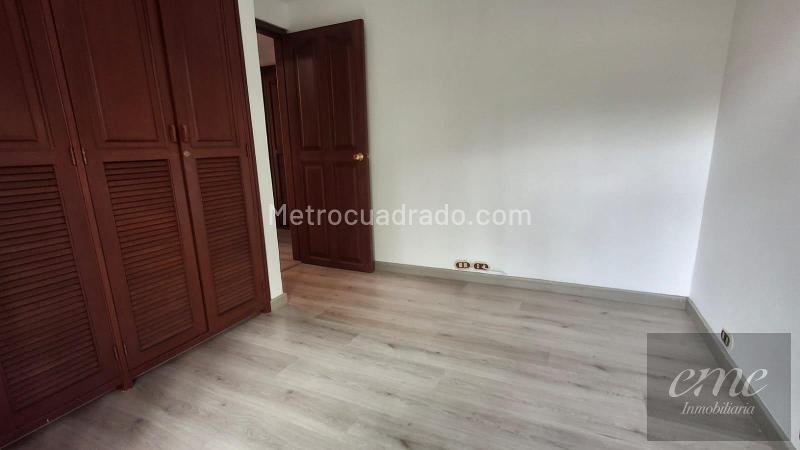 Comfortable 3BR Apartment in Poblado - 5
