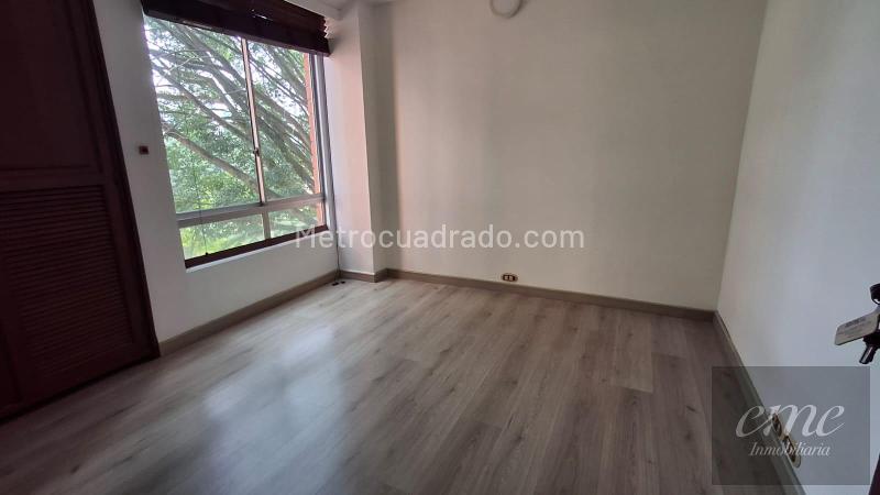 Comfortable 3BR Apartment in Poblado - 8
