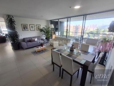 Apartamento en venta en Loma Del Escobero, Envigado · foto 2 de 18