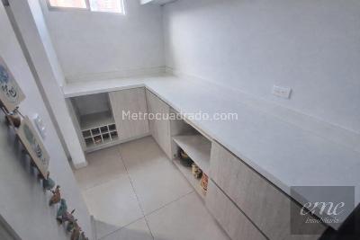 Apartamento en venta en Loma Del Escobero, Envigado · foto 8 de 18